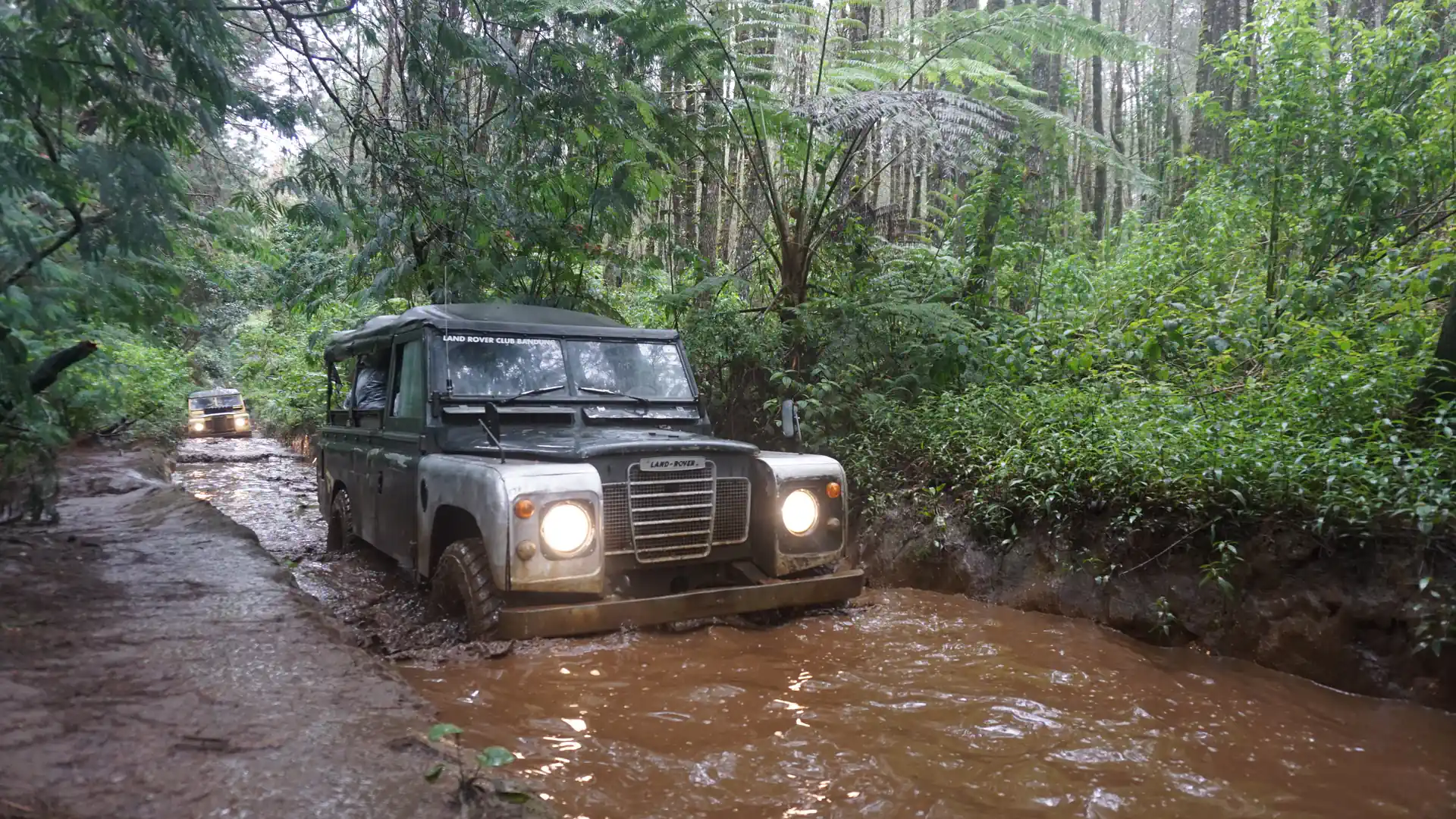 Transformasi Kepemimpinan: Mengungkap Kekuatan Outbound untuk Melatih Skill Leadership