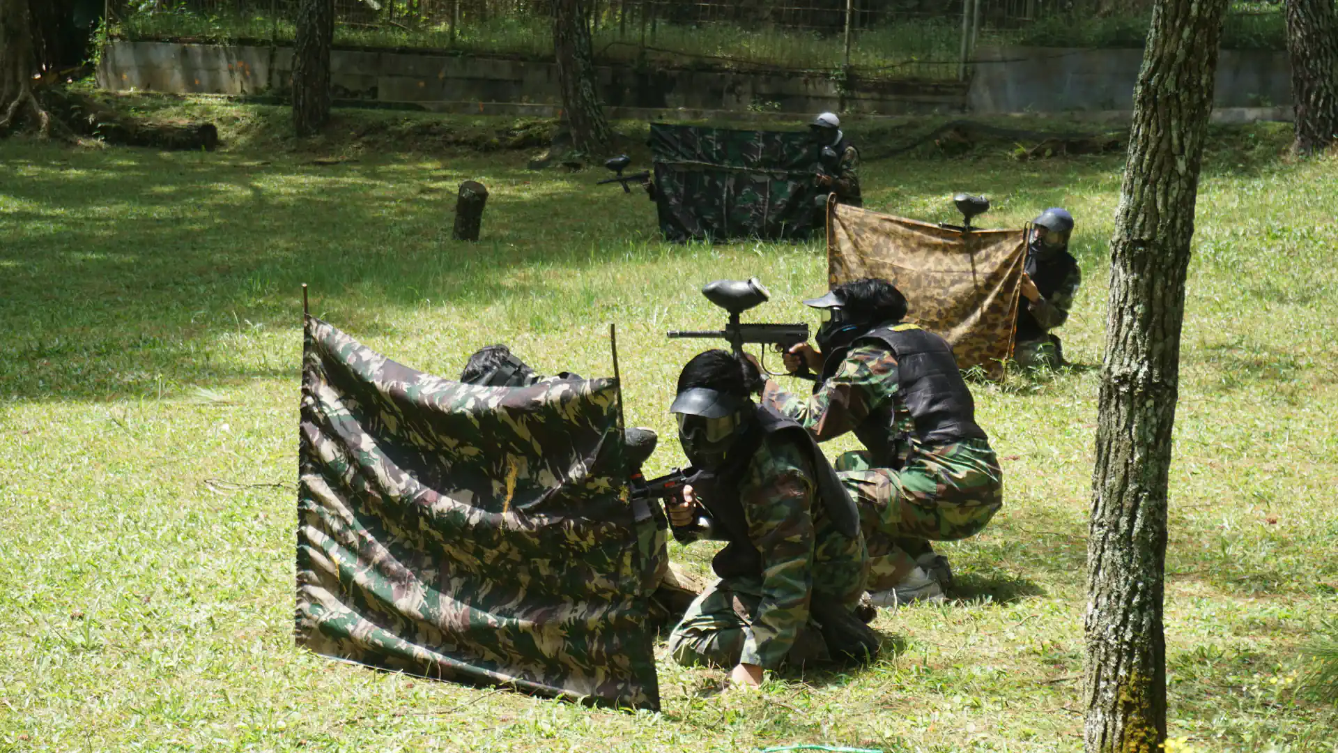 Aksi paintball outbound