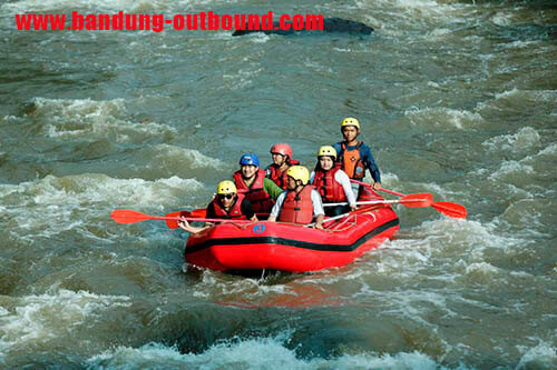 outbound-rafting-cisangkuy-bandung
