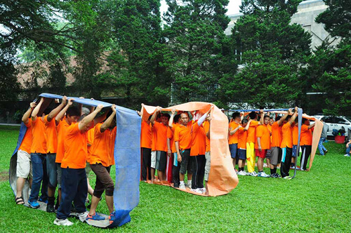 Perbedaan Outing, Outbound dan Gathering