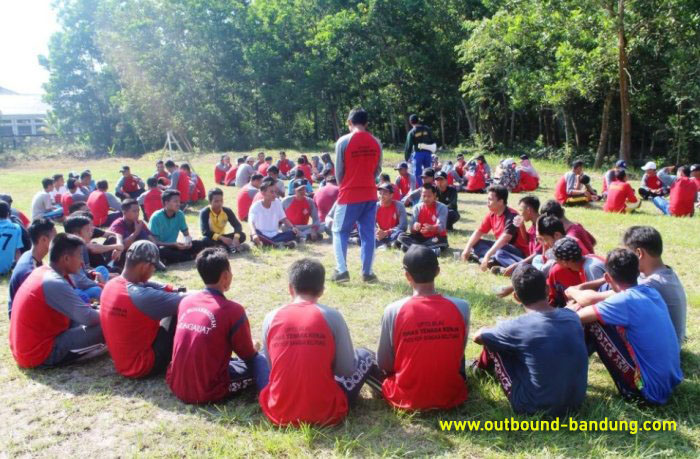 Permainan Outbound Ice Breaking Badai Berhembus